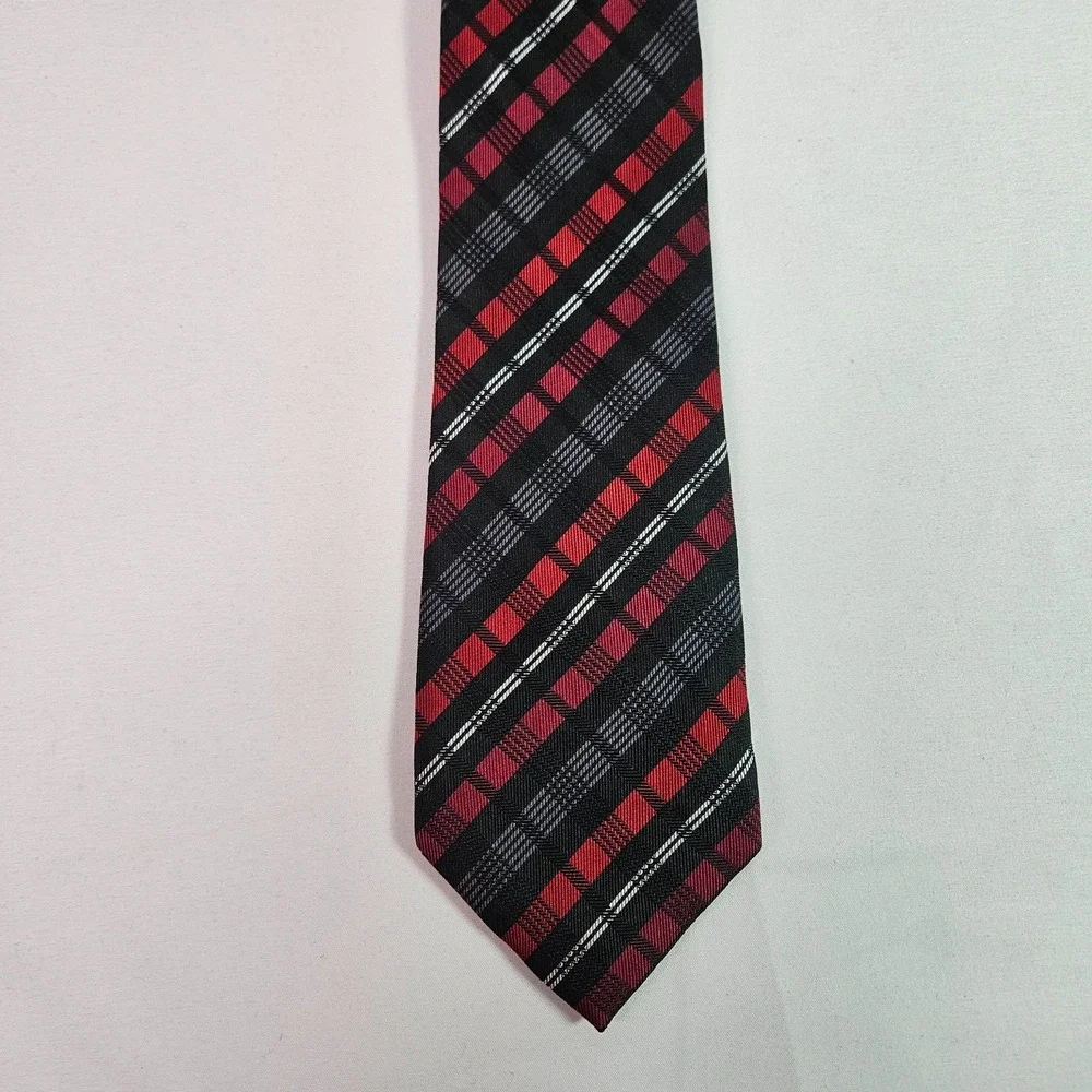 Le Chateau‎ 100% Silk Men Tie Geometric Red Black 3.25